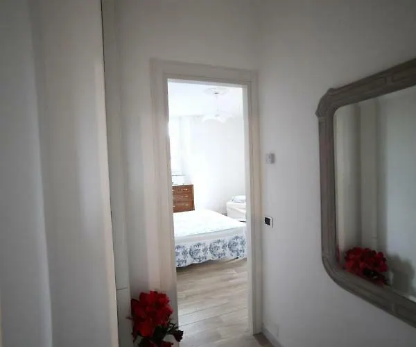 Agora לינה וארוחת בוקר סרזאנה