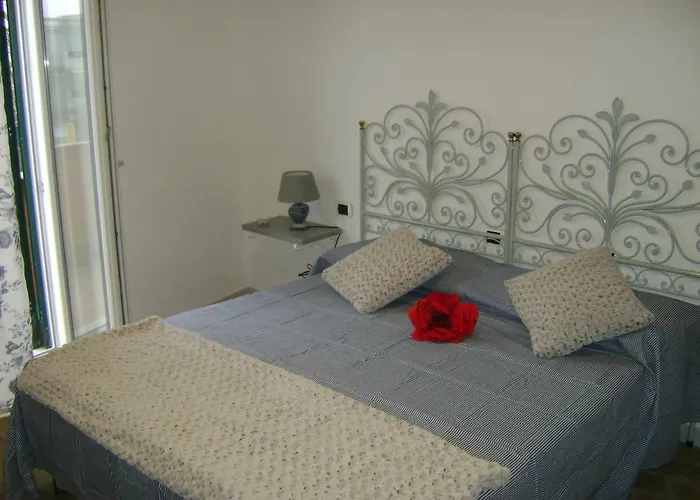 Agora 4* סרזאנה